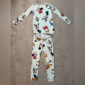 GAP Kids Pajama Organically Grown Cotton Set with Cartoon Characters (4T)
